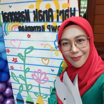 Iin sariningsih 